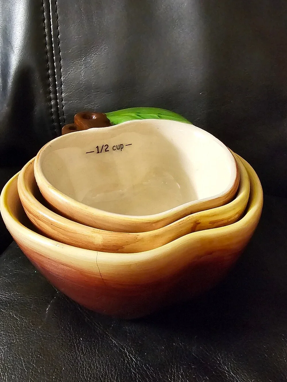 Apple-Shaped Ceramic Nesting Measuring Cup Set of 3 EUC